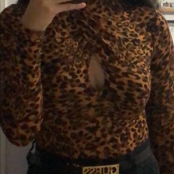 GUESS Leopard Print Top | XS - Picture 3 of 3